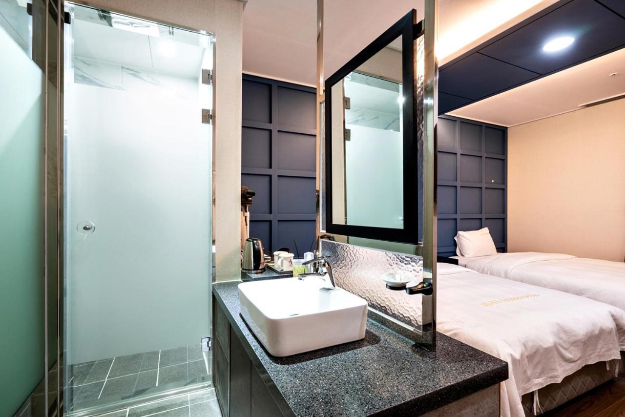 Siheung Seoul Tourist Hotel Exterior photo
